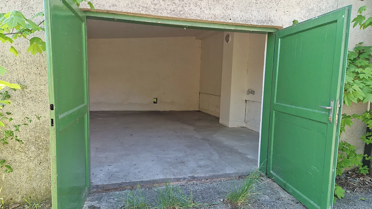 Pronájem skladového prostoru 30 m²